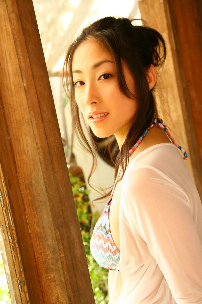 [Mặt trước] Album ảnh "Tôi chẳng nắm giữ gì" của Hiroko Sato - 15