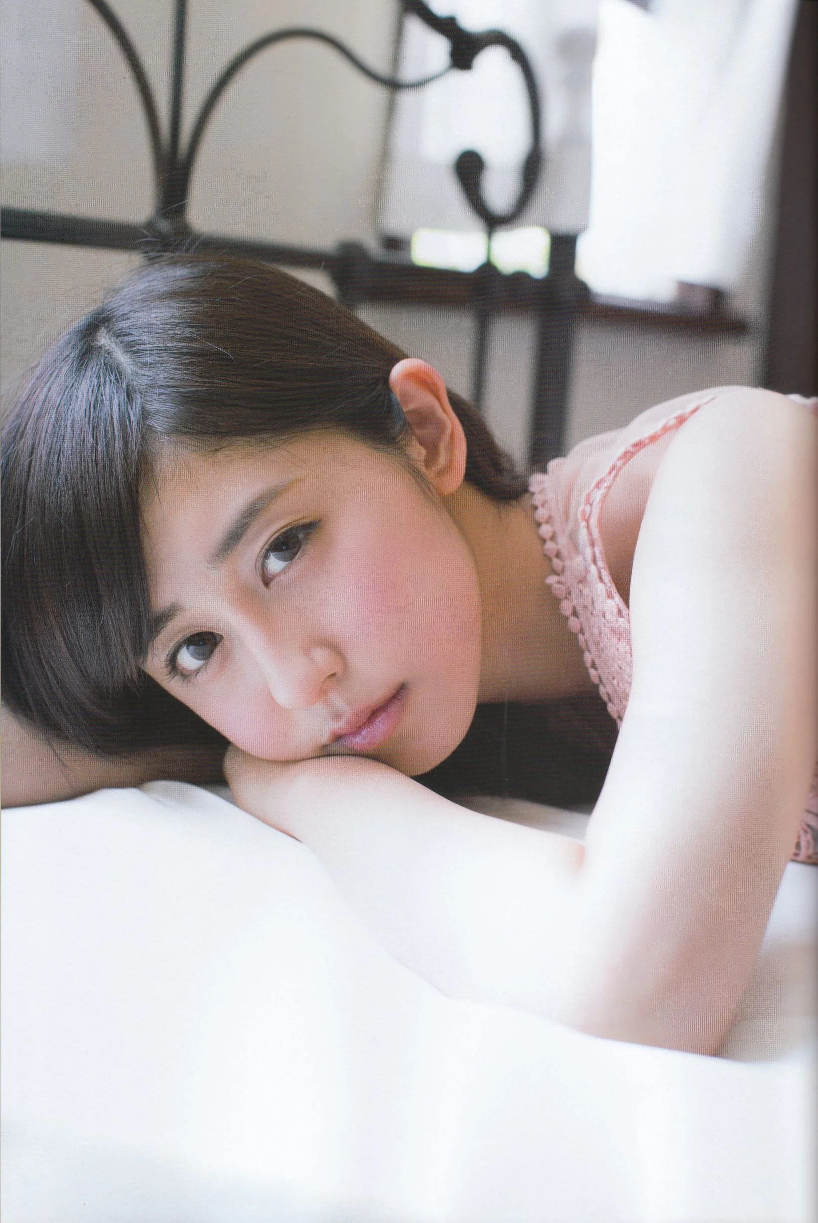 Album ảnh "Liangqiu" hàng quý của Nogizaka46 - 48