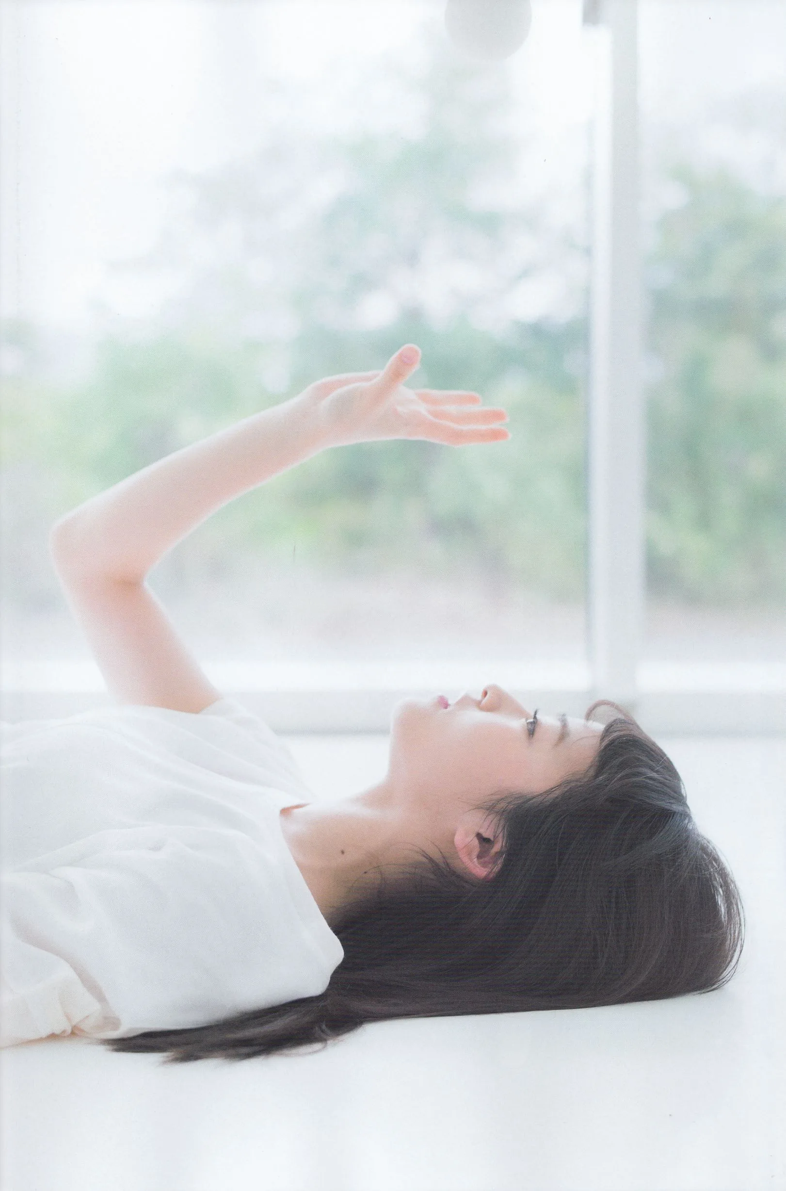Album ảnh "Liangqiu" hàng quý của Nogizaka46 - 35